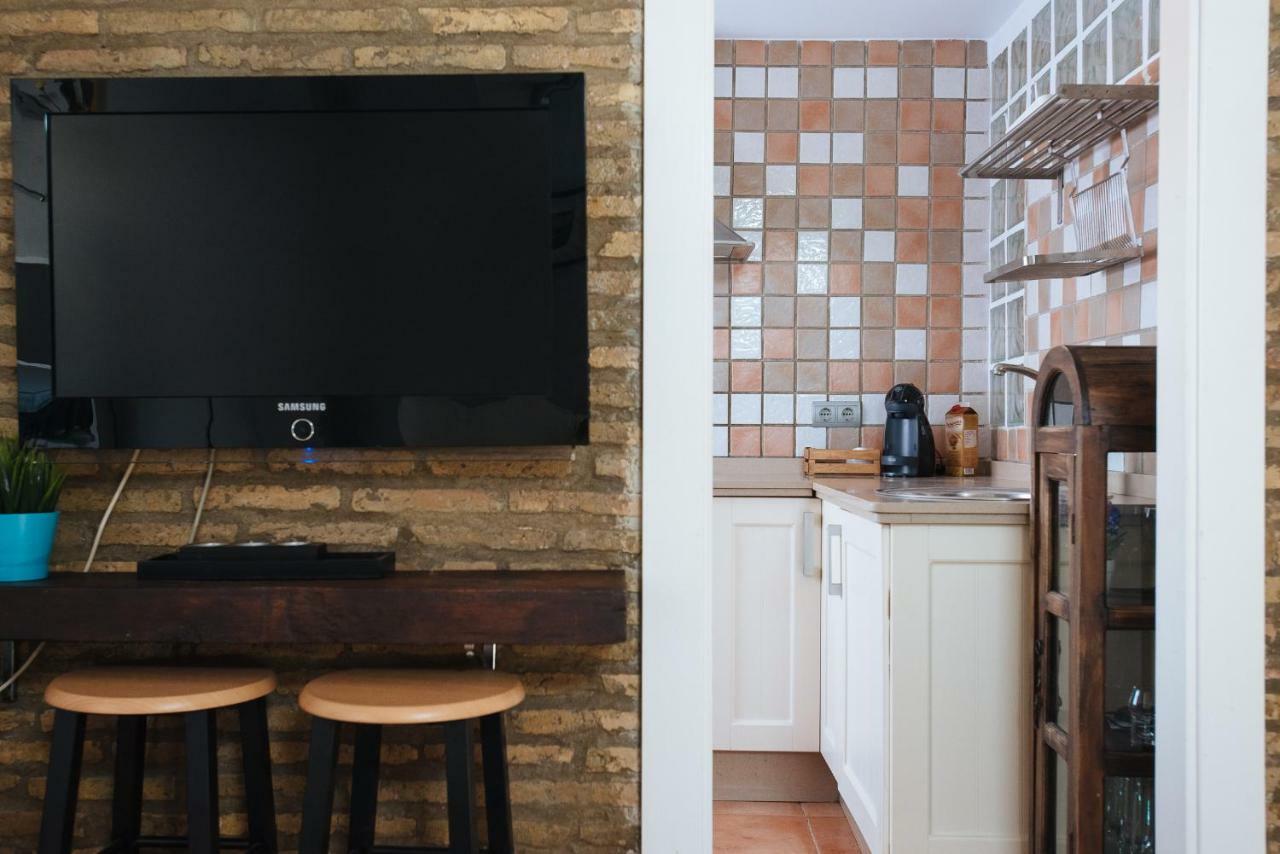 Апартаменти Cozy Attic With Terrace- 1Bd 1Bth- San Vicente Севілья Екстер'єр фото