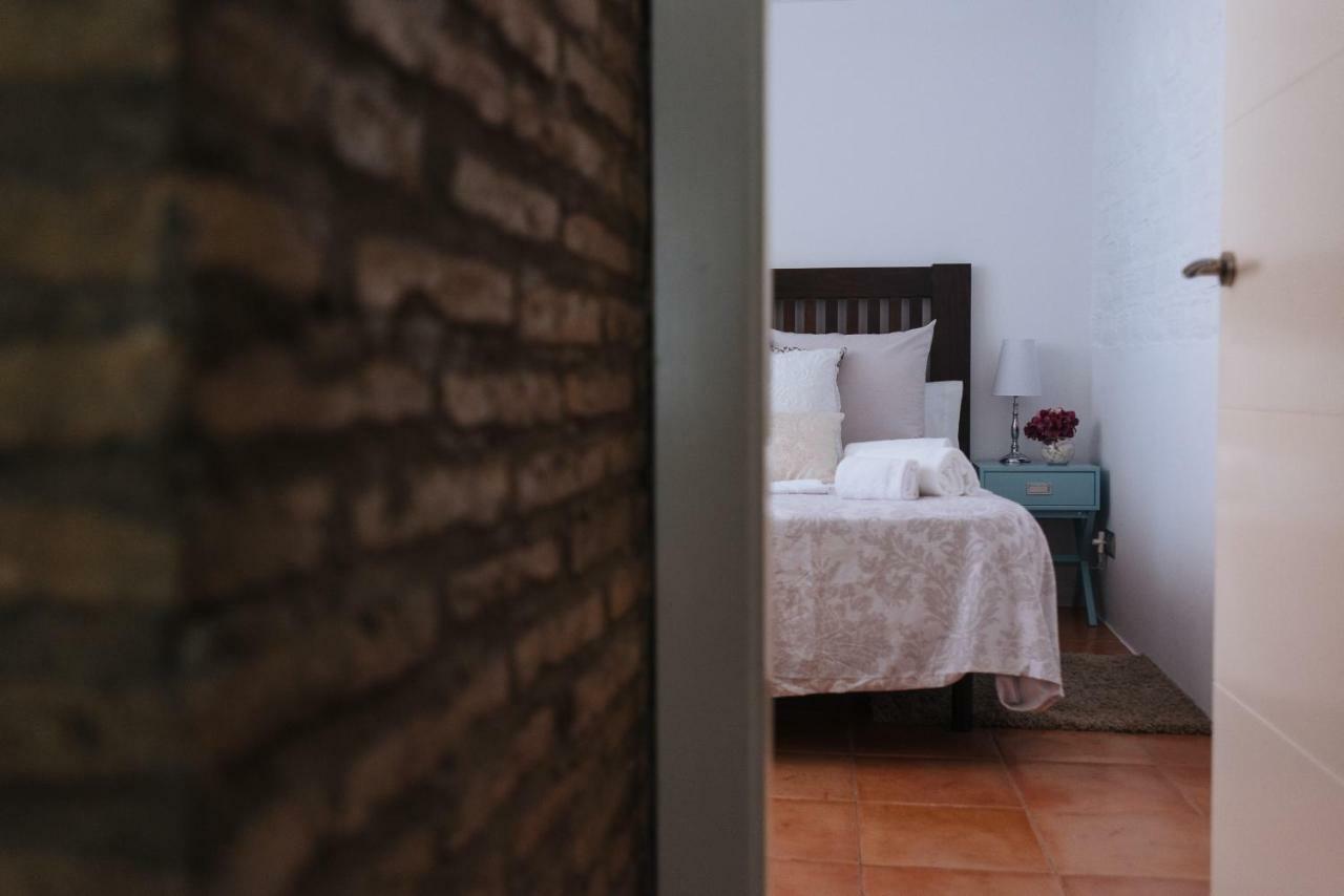 Апартаменти Cozy Attic With Terrace- 1Bd 1Bth- San Vicente Севілья Екстер'єр фото