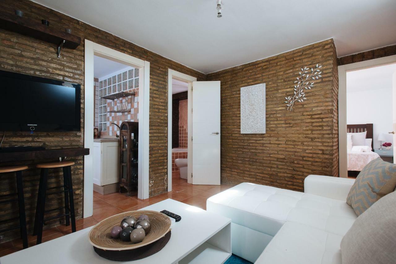Апартаменти Cozy Attic With Terrace- 1Bd 1Bth- San Vicente Севілья Екстер'єр фото
