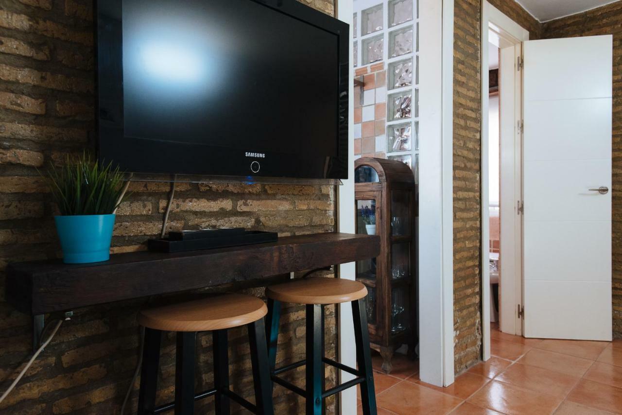 Апартаменти Cozy Attic With Terrace- 1Bd 1Bth- San Vicente Севілья Екстер'єр фото